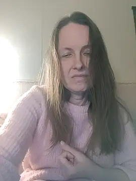 Evelina cute online show from February 12, 2025, 9:01 pm