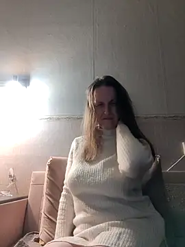 Evelina cute online show from March 7, 2025, 7:49 pm