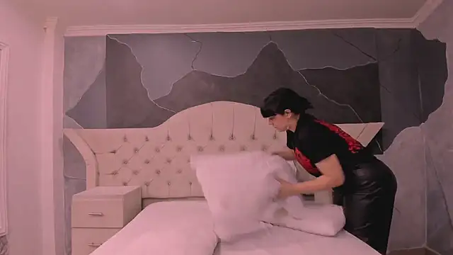 AmberGreyy  online show from February 23, 2025, 12:48 pm