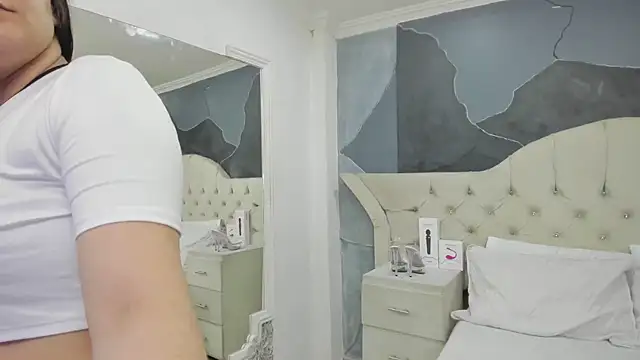 AmberGreyy  online show from March 9, 2025, 12:42 pm