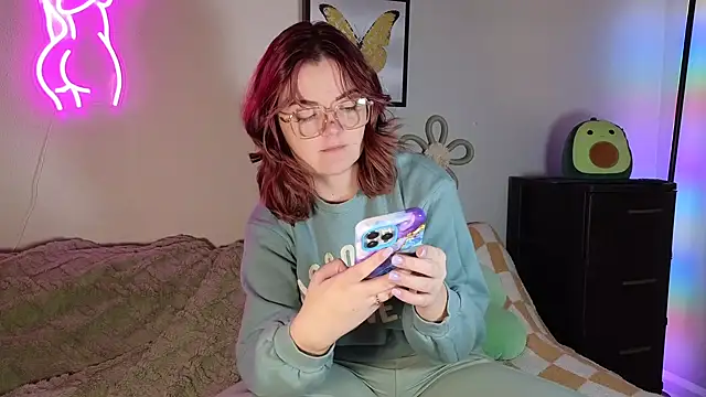 rodeobrii online show from February 23, 2025, 12:51 am