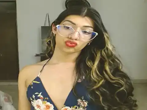 engielphoenis14 online show from January 19, 2025, 5:58 am