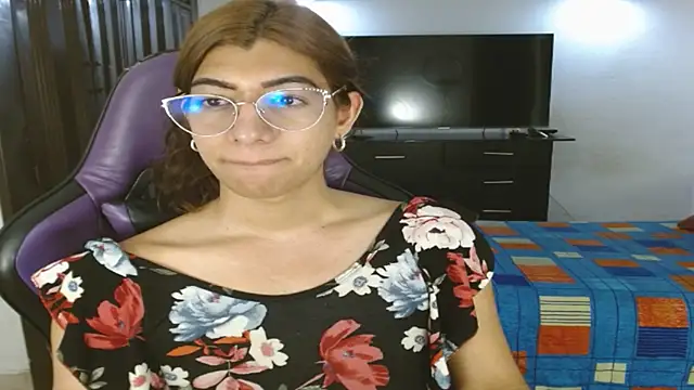 engielphoenis14 online show from July 11, 2026, 11:28 pm