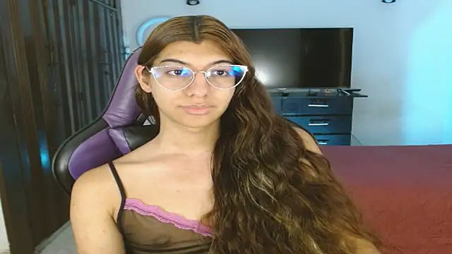 engielphoenis14 online show from July 25, 2026, 7:22 pm