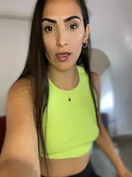 alessandra-a online show from January 6, 2025, 5:06 pm