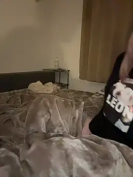 NANAchan R online show from February 27, 2026, 12:38 pm