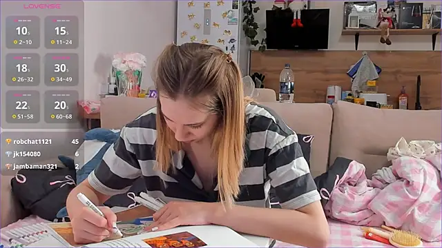 Snapshot of Girl_alone_home chatting on February 7, 2026, 4:22 pm Girl alone home online show from February 7, 2026, 4:22 pm