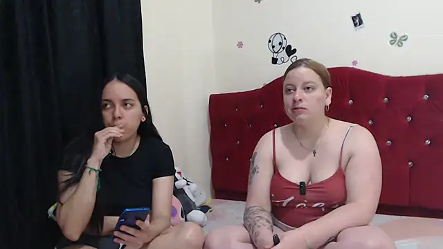 Snapshot of Lola_barbara chatting on January 23, 2025, 10:33 pm Lola barbara online show from January 23, 2025, 10:33 pm