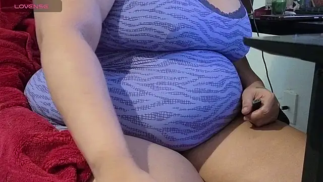 MrAndMrsCrook online show from October 8, 2025, 1:53 pm