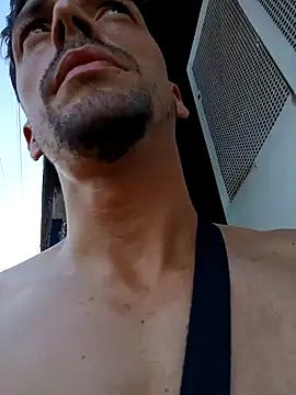 Snapshot of puak6666 chatting on February 2, 2025, 10:06 pm puak6666 online show from February 2, 2025, 10:06 pm