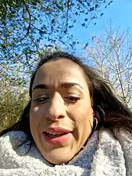 Snapshot of LydiaMaus96 chatting on February 18, 2025, 1:11 pm LydiaMaus96 online show from February 18, 2025, 1:11 pm