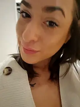 Snapshot of LydiaMaus96 chatting on November 6, 2025, 2:07 pm LydiaMaus96 online show from November 6, 2025, 2:07 pm