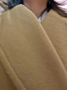 LydiaMaus96 online show from December 18, 2025, 3:40 pm