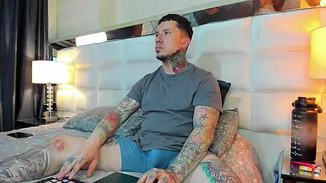 Adam tatto online show from October 25, 2025, 5:37 am