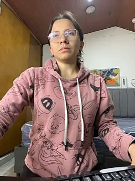 karlamorris  online show from January 19, 2026, 1:59 pm