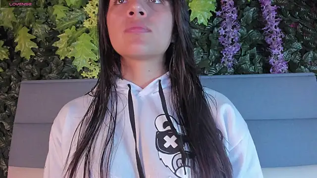 Sophy SmileSweet online show from January 8, 2025, 11:43 am