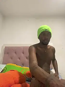 Snapshot of J232001 chatting on February 19, 2025, 11:04 pm J232001 online show from February 19, 2025, 11:04 pm