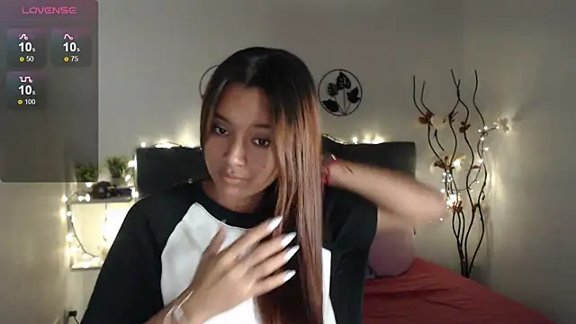 mia sweetdc online show from December 2, 2024, 8:11 pm