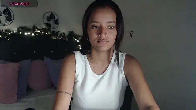 mia sweetdc online show from December 12, 2024, 6:10 pm