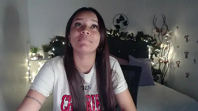 mia sweetdc online show from December 22, 2024, 9:09 pm