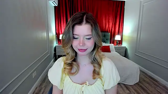 FollowLovee online show from April 14, 2026, 7:53 pm