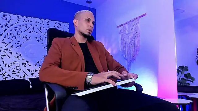 MagnusFrost online show from January 23, 2025, 7:29 pm