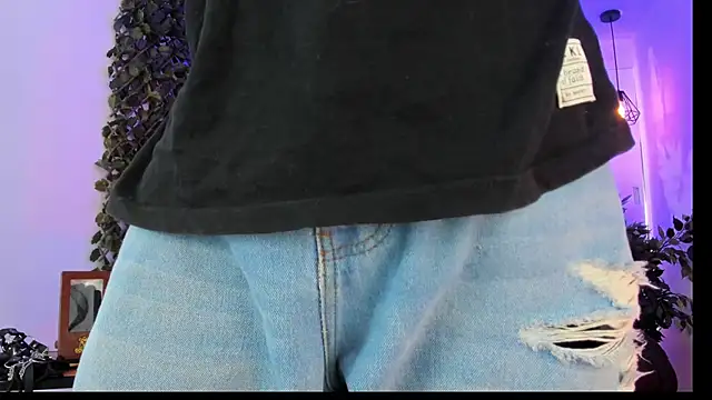 MagnusFrost online show from January 24, 2025, 7:39 pm