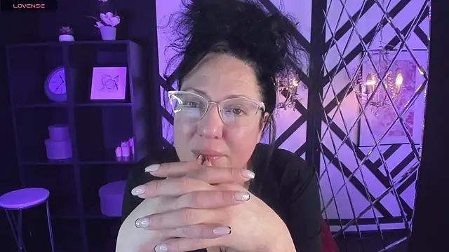 Anita Muse online show from March 5, 2025, 9:04 pm