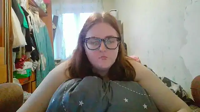 DesireMelissa online show from April 18, 2026, 4:22 pm