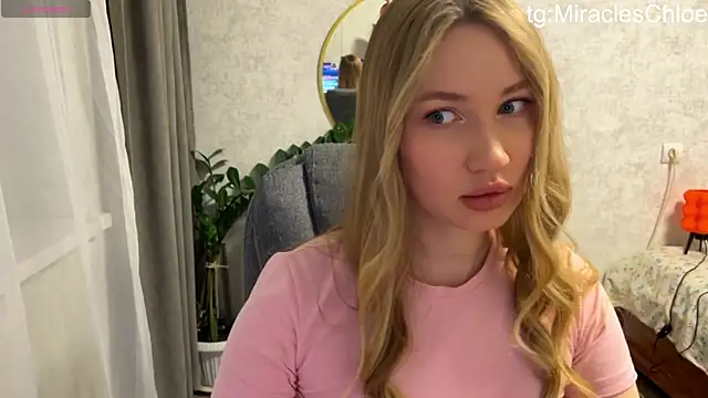 Snapshot of ChloeMillerMeow chatting on July 14, 2026, 6:46 pm ChloeMillerMeow online show from July 14, 2026, 6:46 pm