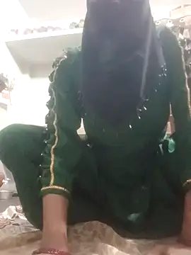 UrvashiRani online show from April 28, 2026, 8:58 pm