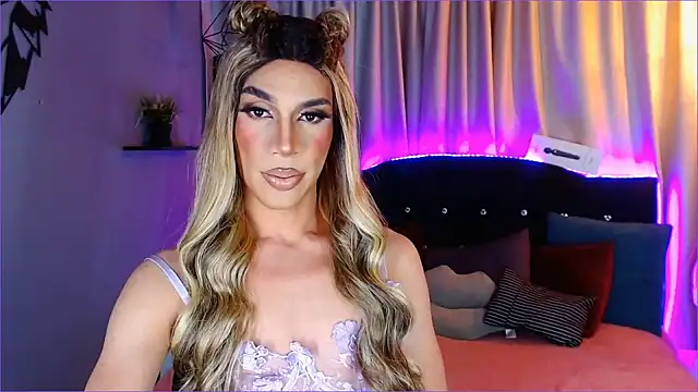 camila hootie online show from December 23, 2024, 4:01 am