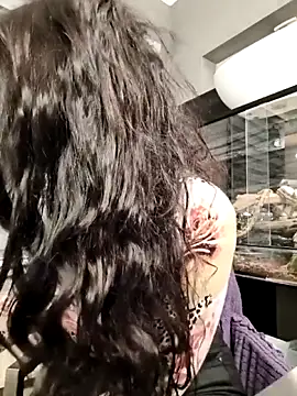 Snapshot of CamilleDesire chatting on February 16, 2026, 5:20 pm CamilleDesire online show from February 16, 2026, 5:20 pm