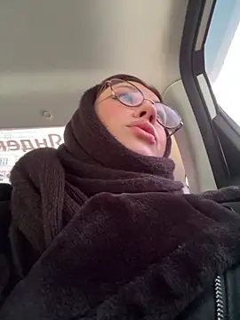 RinaCat online show from December 18, 2024, 5:26 am