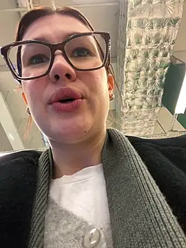 RinaCat online show from February 13, 2025, 8:17 am