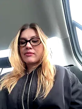 RinaCat online show from October 23, 2025, 5:40 am