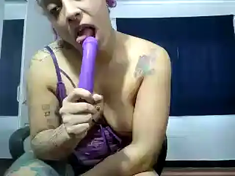 Cata Blue   online show from January 4, 2025, 5:26 pm