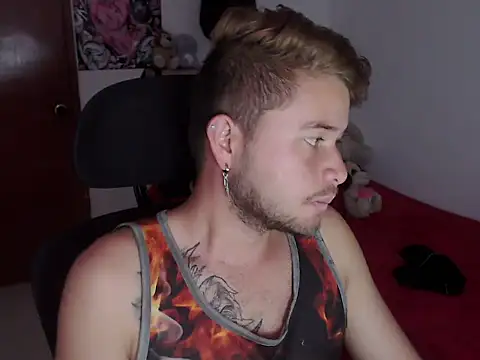 JOHANLEON1 online show from October 31, 2025, 4:52 pm