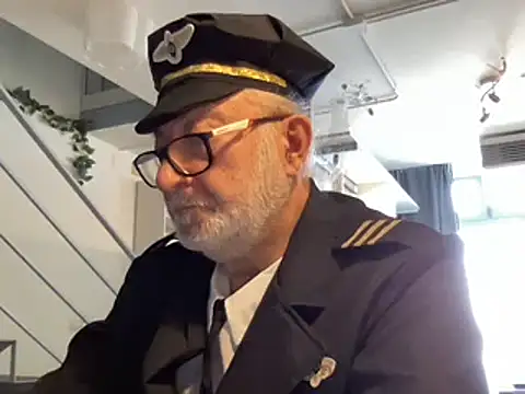 EroticVenetian online show from March 17, 2025, 10:27 am