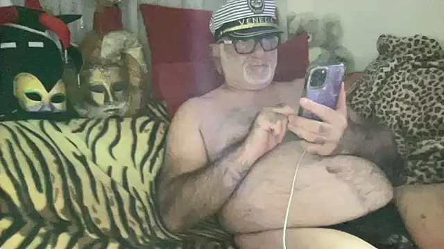 EroticVenetian online show from September 17, 2025, 9:38 pm