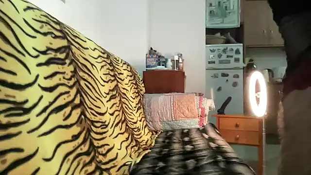 EroticVenetian online show from November 21, 2025, 6:56 am