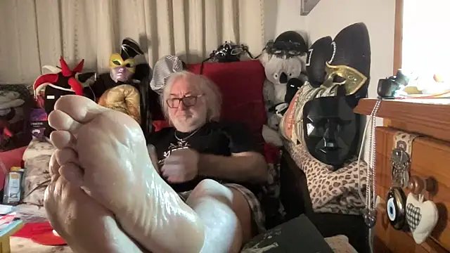 EroticVenetian online show from April 6, 2026, 7:31 am