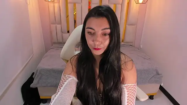 Karla hernandez  online show from February 15, 2025, 11:17 am