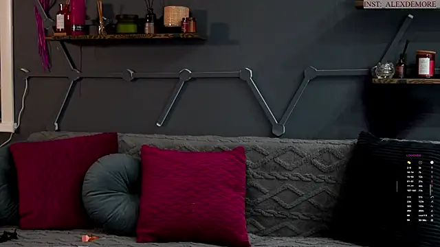 Alexandra Demore online show from October 13, 2025, 6:19 pm