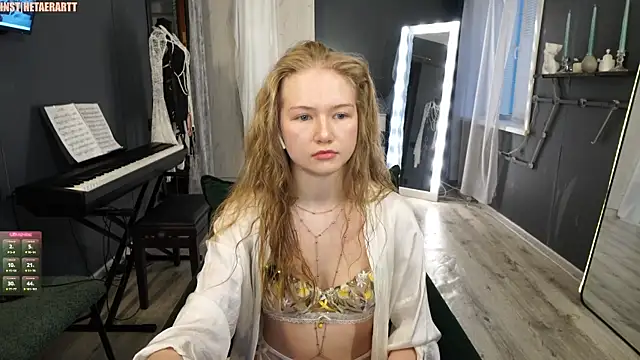 Alexandra Demore online show from May 30, 2026, 7:44 pm
