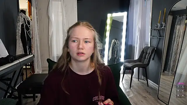 Alexandra Demore online show from July 25, 2026, 7:11 pm