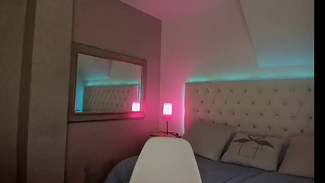 keyla  ross online show from December 13, 2024, 6:59 pm