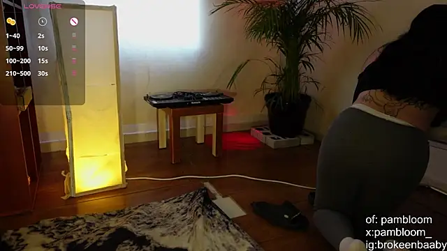 Snapshot of droolingdollfacee chatting on September 9, 2025, 8:52 pm droolingdollfacee online show from September 9, 2025, 8:52 pm