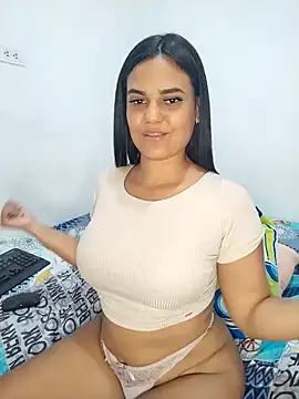 Snapshot of AntonellaShot chatting on February 6, 2025, 9:22 am AntonellaShot online show from February 6, 2025, 9:22 am