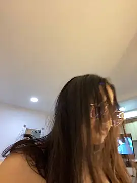 Snapshot of montmariana chatting on December 27, 2024, 6:35 am montmariana online show from December 27, 2024, 6:35 am